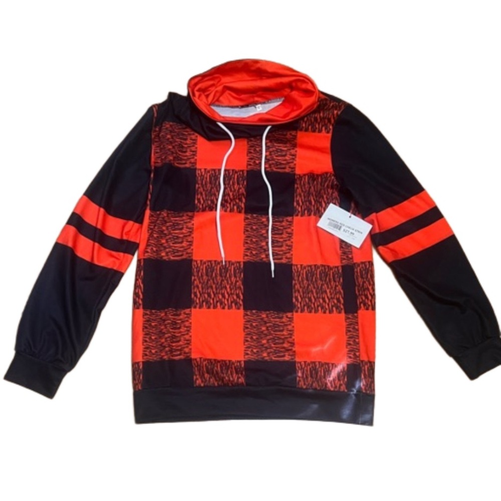 Women’s red & black checkered pullover